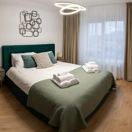 Mountain And View With Underground Parking *