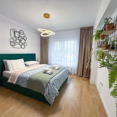 Apartment Mountain And View With Underground Parking Brasov