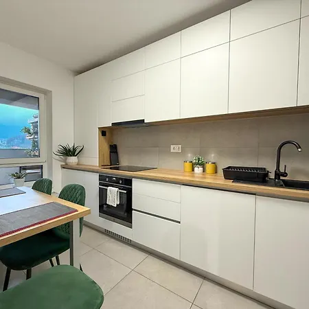 Mountain And View With Underground Parking * Brașov