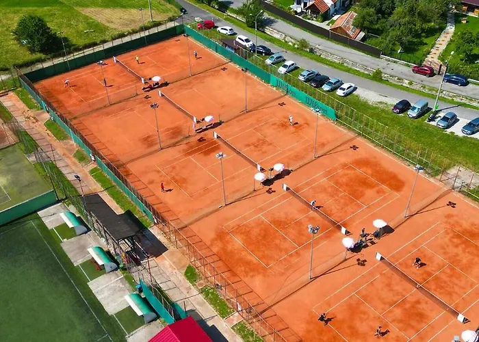Mountain And View With Underground Parking