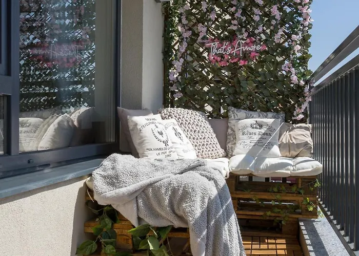 Mountain And View With Underground Parking *